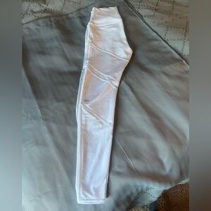 Alo yoga leggings.